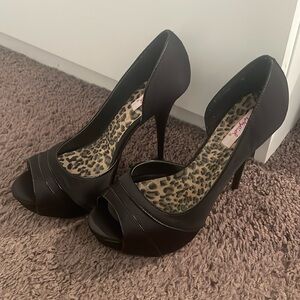 Quipid heels